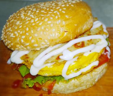 BURGER DAN KEBAB GAJAYANA