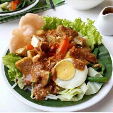 KEDAI GADO-GADO & AYAM GEPREK KARUNIA