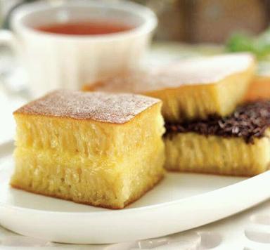 MARTABAK TERANG BULAN PAPI YOLLAND