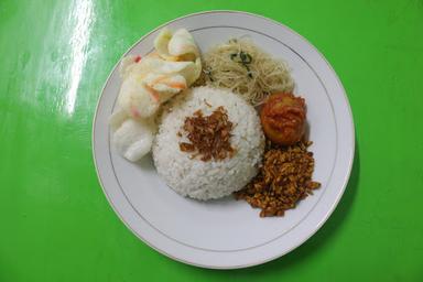 NASI UDUK & BAKSO BU LUSSI