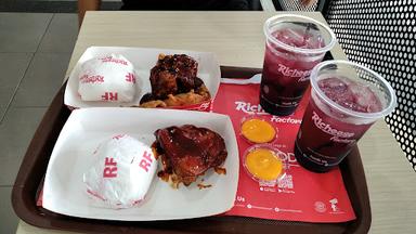 RICHEESE FACTORY DINOYO MALL MALANG