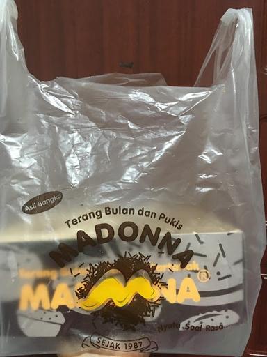 TERANG BULAN, PUKIS & MARTABAK MADONNA - SOEKARNO HATTA