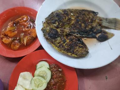 WARUNG LAMONGAN RRI MALANG SEAFOOD DAN LALAPAN