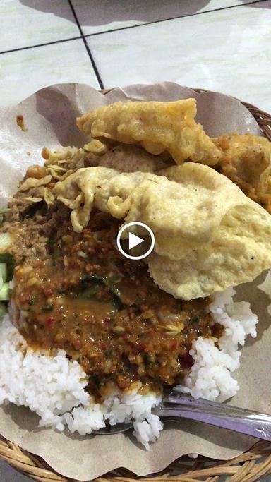 WARUNG PECEL SAMBAL TUMPANG BU DJAROT