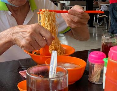 UNCLE LIM KOPITIAM