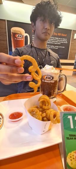 Photo's A&W