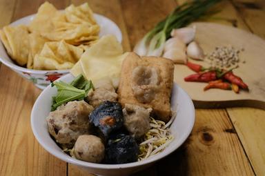 BAKSO TETELAN KUAH LOMBOK CABANG MALANG