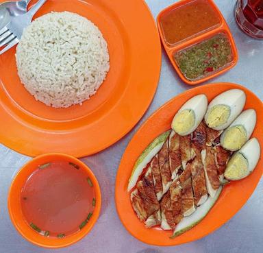 NASI AYAM THONGTEK BALAI (PENUIN CENTRE)