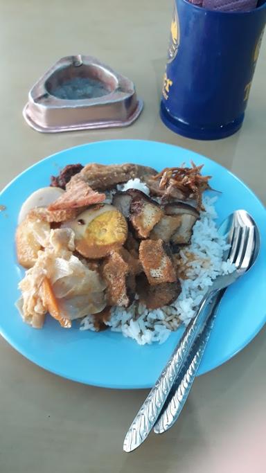 NASI KARI AHONG WINDSOR - KOPITIAM AHONG