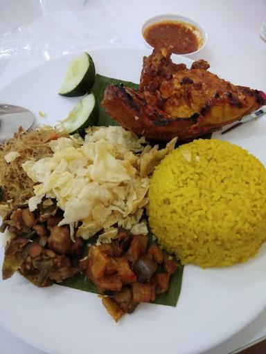 NASI UDUK & SEAFOOD RIO