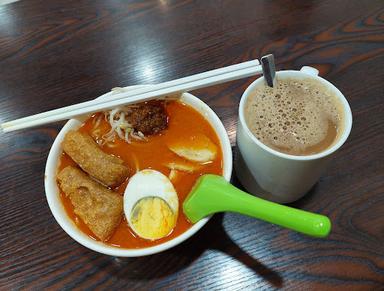 NYONYA LAKSA