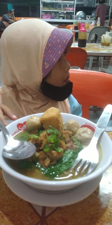 PONDOK BAKSO MAREM PAK REBO