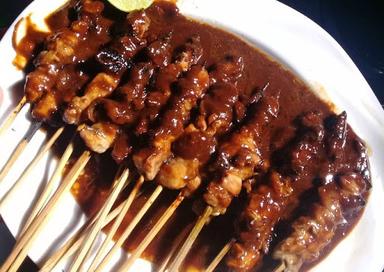 SATE MADURA TARETAN