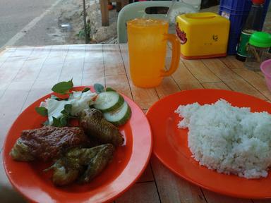 WARUNG MAKAN PAK TEJO 08