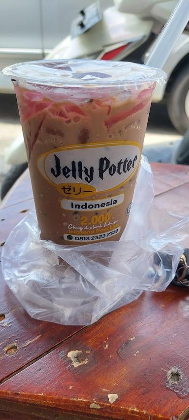 JELLY POTTER DEPAN SMPN 11 PADANG