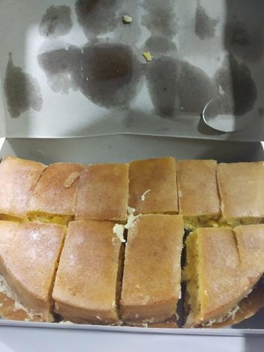 MARTABAK SPESIAL PELANGI