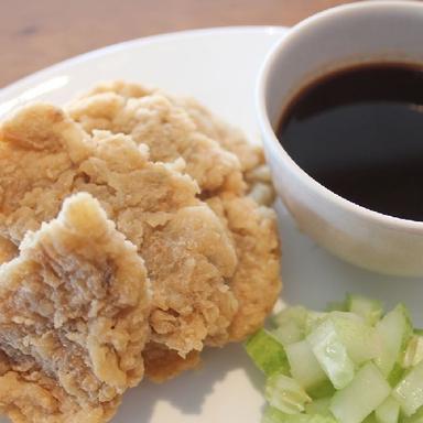 WAROENG PEMPEK KITO & NASI UDUK CAB BY.PASS