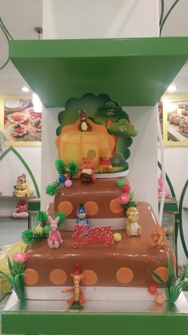 MAJESTYK BAKERY & CAKE SHOP LUBUK PAKAM