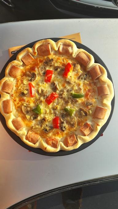 PIZZA ABTHOR BY DAPOER HIJRAH