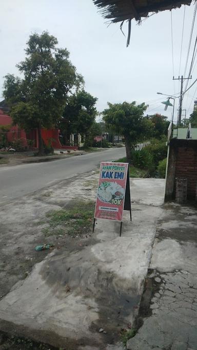 WARUNG KAK EMI