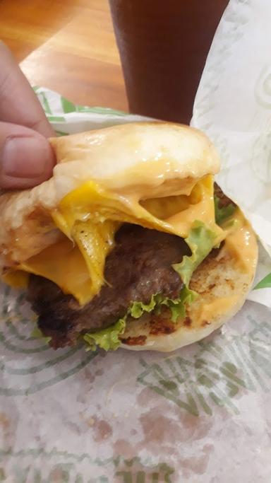 BURGER BANGOR LUMAJANG