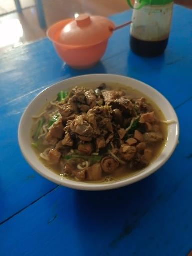 MIE AYAM DAN BAKSO AIRA