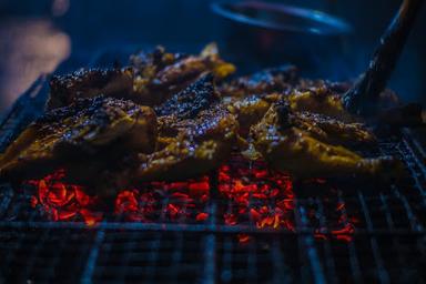 AYAM BAKAR MANG JADUL