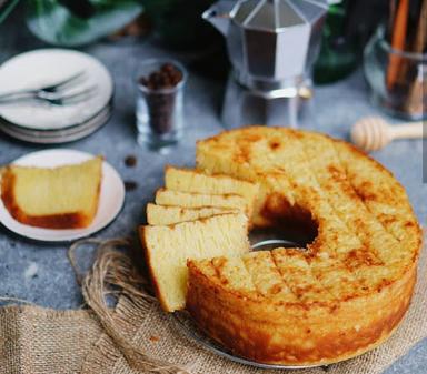 BIKA AMBON LARIZO MAGELANG