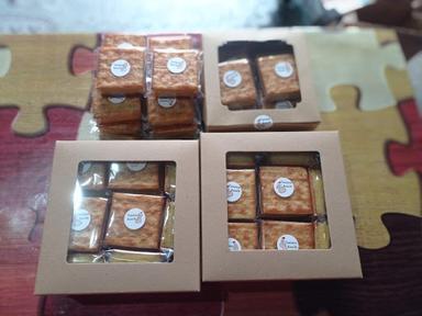 KREKES GABIN TAPE (AYU SNACK & CAKE)