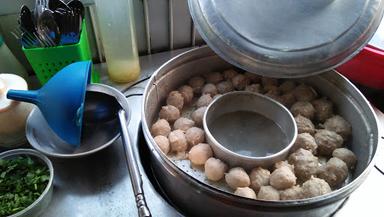 BAKSO IDOLA