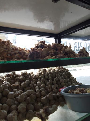 BAKSO URAT PAK ARI