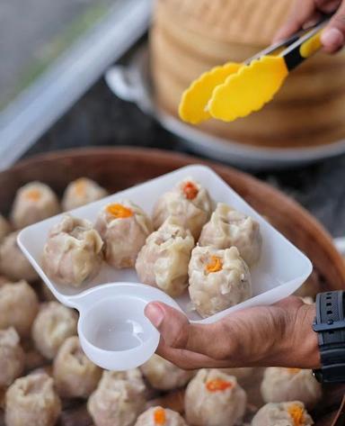 DIMSUM SIOMAY BAKOEL TENONG