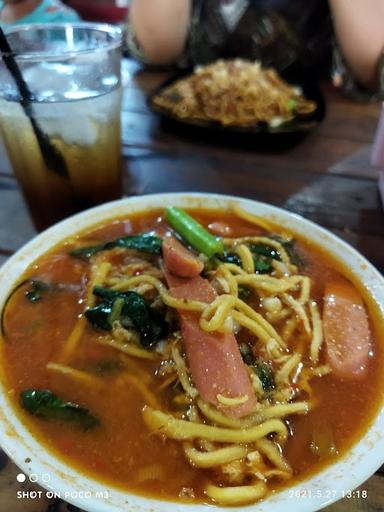 MIE AYAM PANGSIT BAKSO URAT PUTRA WONOGIRI