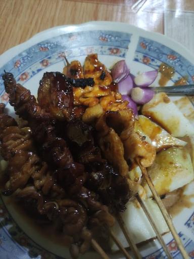 SATE AYAM PAK SIBIT