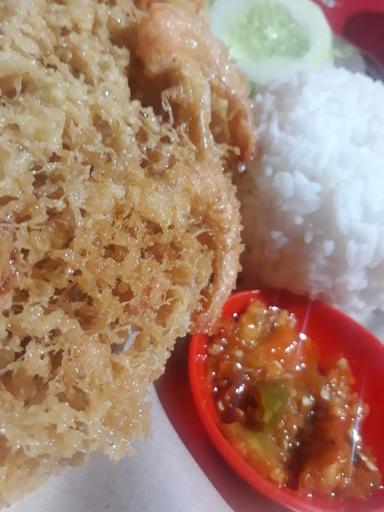 AYAM GORENG SARANG SEMUT