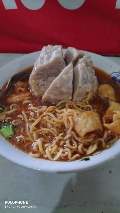 BAKSO PAK RIN KWARASAN JOSS