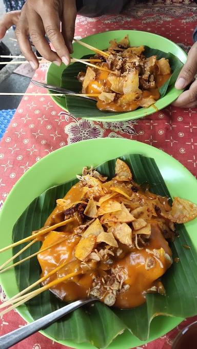 KETUPAT SAYUR & SATE PADANG ASLI SARI