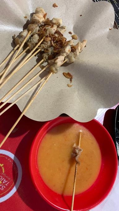 SATE TAICHAN LAPANGAN TEMBAK VS MIE AYAM PANGSIT OYABUN