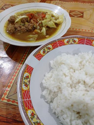 SATE TONGSENG GULAI KAMBING PAK DARMO