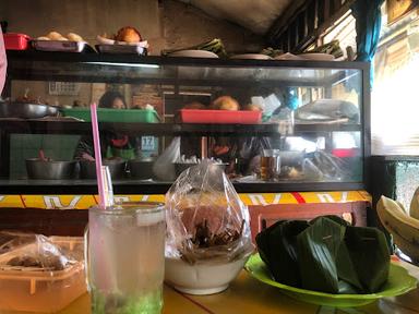 WARUNG MAKAN SENEREK BU ATMO