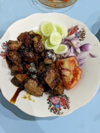 WARUNG SATE KAMBING DAN GULE MBAK TIK