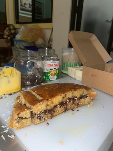 MARTABAK MANIS HOLAND MAGELANG