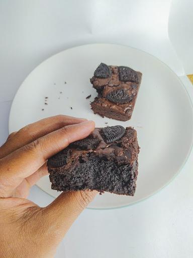 BAKE BROWNIE