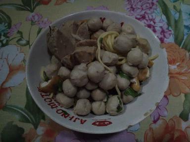 BAKSO KRIKIL PAK KATIM MAGELANG