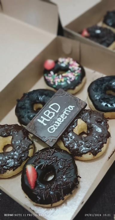 DAMDUT DONUTS