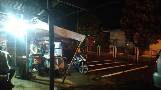 WARUNG BAKMI BU MEDI