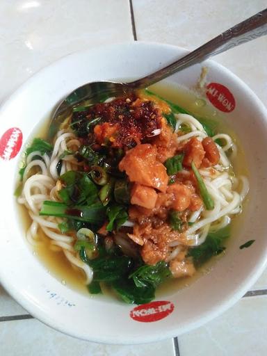 WARUNG BAKSO DAN MIE AYAM PAK SUPRI