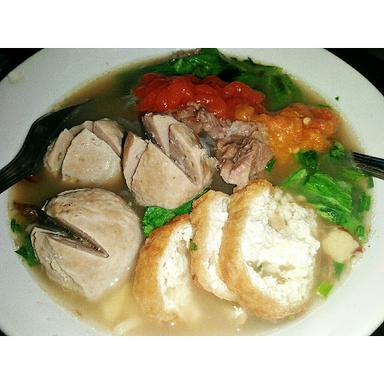 WARUNG BAKSO DAN MIE AYAM PAK SUPRI