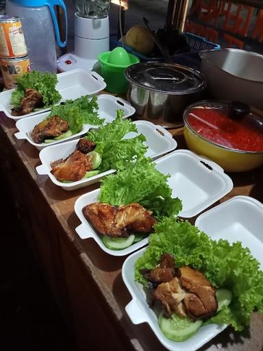 AYAM PENYET SAMBEL MERCON