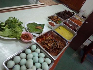 WARUNG NASI CIWALENGKE